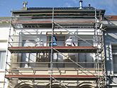Schilderen van gevel van herenhuis te Antwerpen Foto 2
